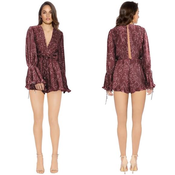 CMEO COLLECTIVE Dream Chaser Playsuit Romper size Large - Picture 13 of 14